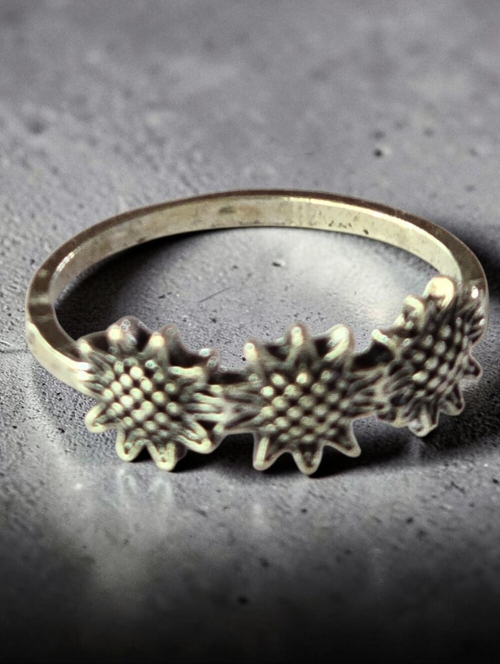 Sunflowers LOVERS NEW Triple Flower Marcasite Size 6 Ring
